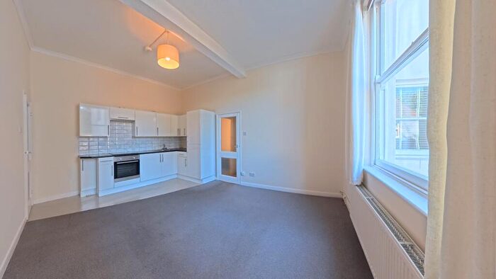 2 Bedroom Flat To Rent In Richmond Road, Brighton, BN2