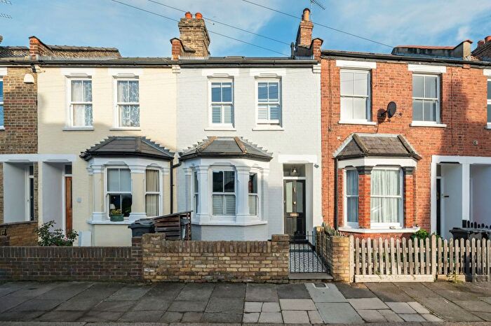 3 Bedroom Terraced House For Sale In Castle Road, Isleworth, TW7
