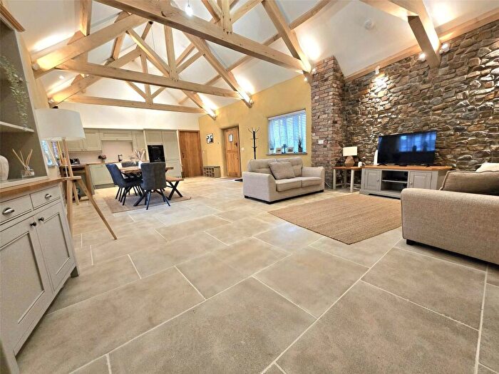 2 Bedroom Barn Conversion For Sale In Bridgerule, Holsworthy, EX22