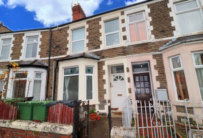 2 Bedroom Flat To Rent In Allensbank Crescent, Heath, Cardiff, CF14