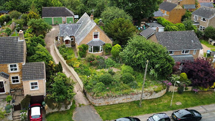 3 Bedroom Detached House For Sale In Rockingham Road, Cottingham, Market Harborough, Leicestershire, LE16