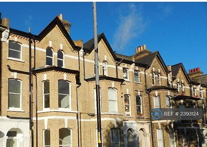 2 Bedroom Flat To Rent In Farquhar Road, London, SE19