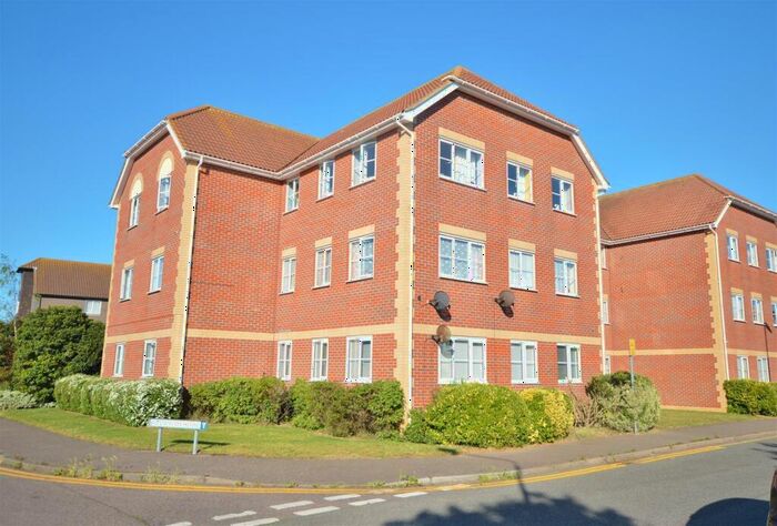 2 Bedroom Flat To Rent In Weymouth Close, Clacton-On-Sea, CO15