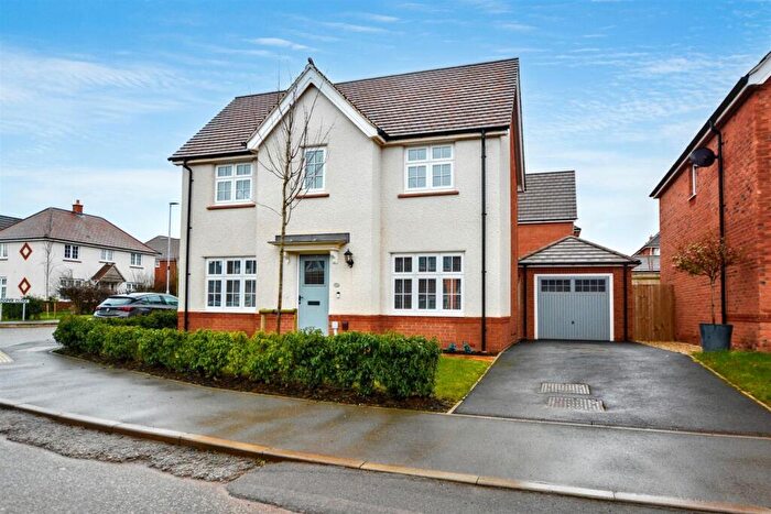 4 Bedroom Detached House For Sale In Heritage Road, Castle Donington, DE74