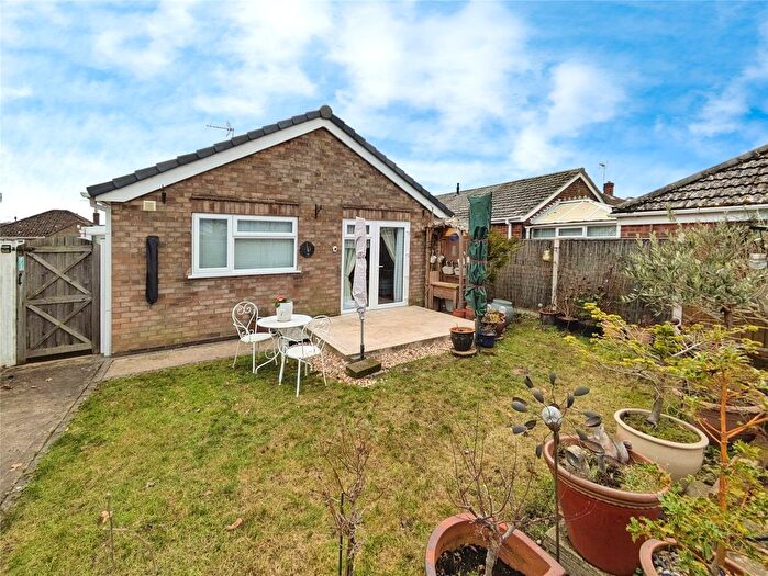 2 Bedroom Bungalow For Sale In St. Peters Avenue, North Hykeham, Lincoln, Lincolnshire, LN6