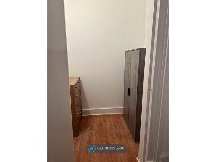 2 Bedroom Flat To Rent In Otago Street, Glasgow, G12