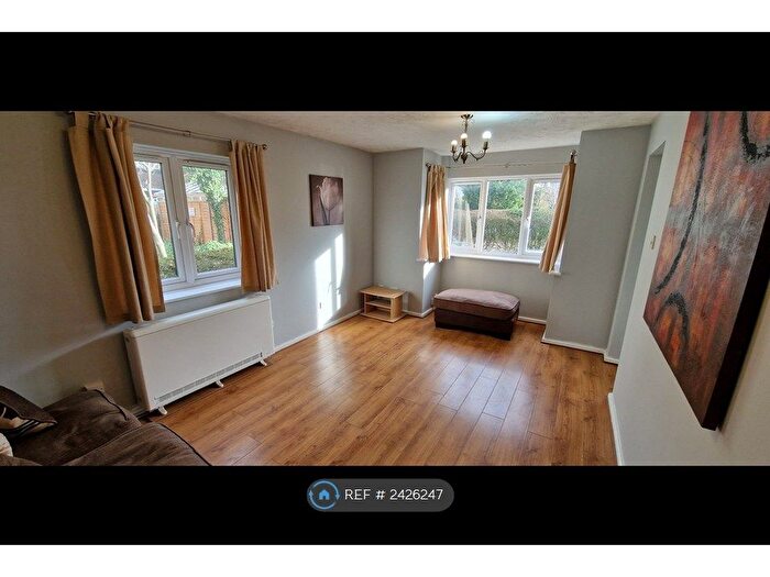 1 Bedroom Flat To Rent In Leafield, Luton, LU3