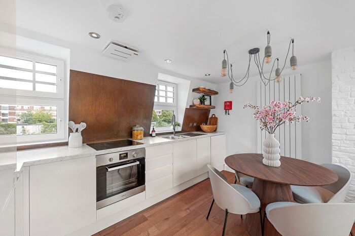 2 Bedroom Flat For Sale In Hastings Road, Ealing, London, W13