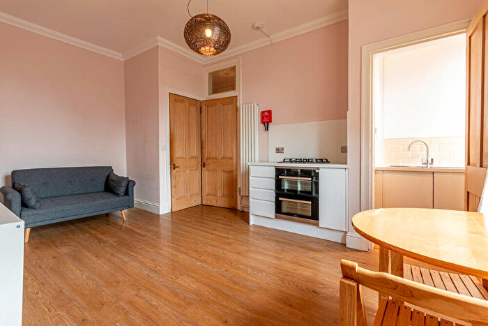 1 Bedroom Flat To Rent In L – Viewforth Gardens, Edinburgh, EH10