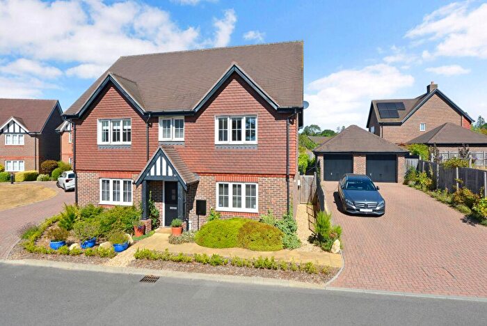 4 Bedroom Detached House For Sale In Worcester Drive, Cranleigh, GU6