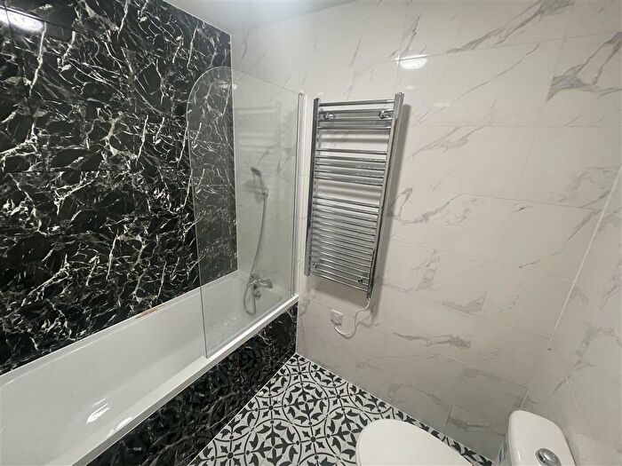 1 Bedroom Apartment To Rent In Station Street, Burton On Trent, DE14