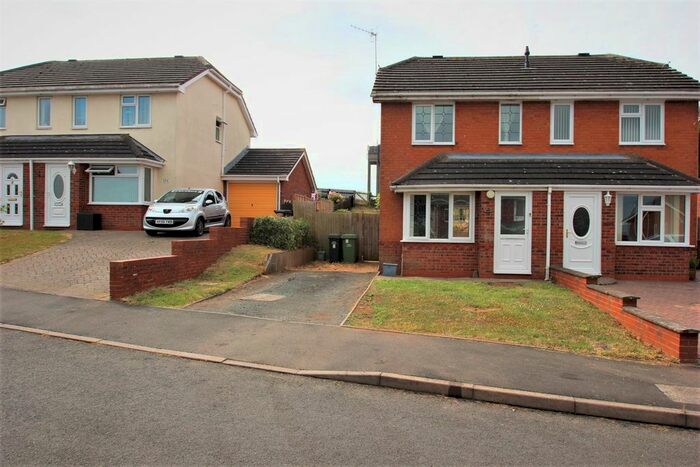 2 Bedroom Property To Rent In Holly Close, Droitwich, WR9