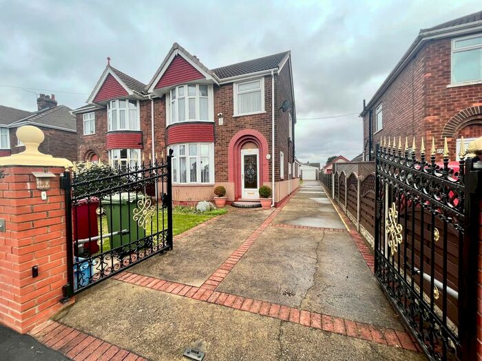 3 Bedroom Semi-Detached House To Rent In Glover Road, Scunthorpe, DN17