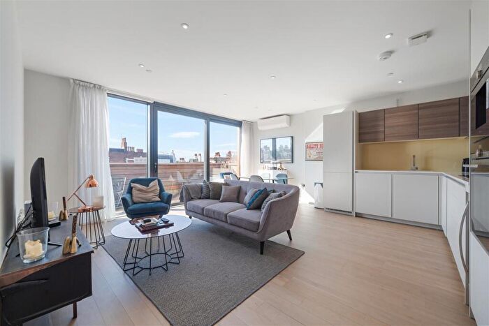 2 Bedroom Apartment To Rent In Finchley Road, Hampstead, London, NW3