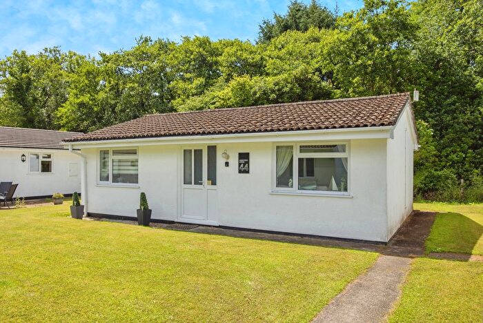 2 Bedroom Bungalow For Sale In Rosecraddoc, Liskeard, Cornwall, PL14
