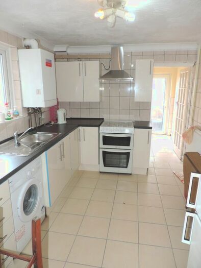 4 Bedroom Terraced House To Rent In Minister Street, Cardiff, CF24