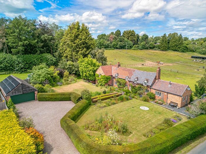 4 Bedroom Detached House For Sale In Shrawley, Worcestershire, WR6
