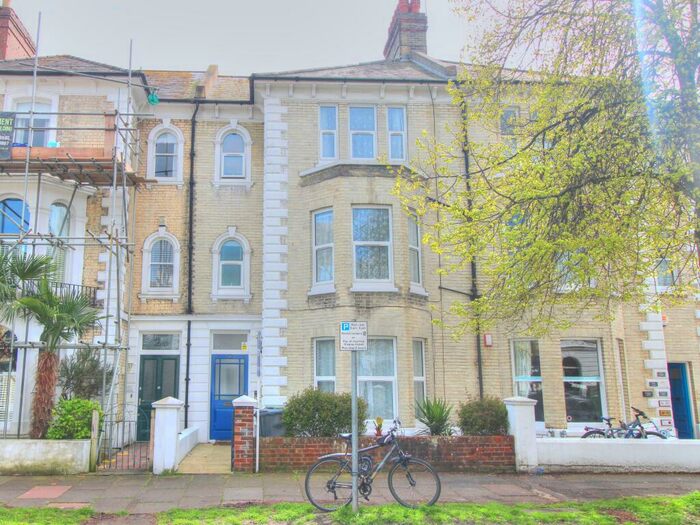 1 Bedroom Town House To Rent In Rm Lushington Road, Eastbourne, BN21