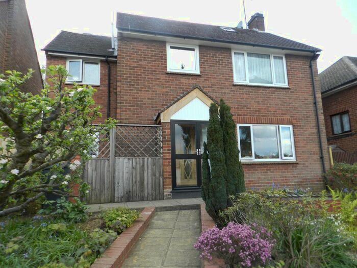 3 Bedroom Property To Rent In Orchard Street, Daventry, NN11