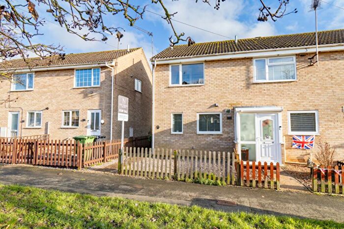 2 Bedroom Semi Detached House For Sale In Windsor Crescent, Heacham, PE31