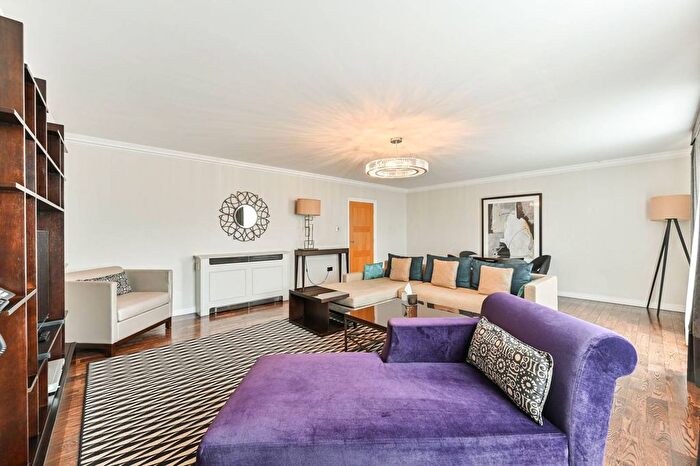 2 Bedroom Flat To Rent In Stanhope Gardens, South Kensington, London, SW7