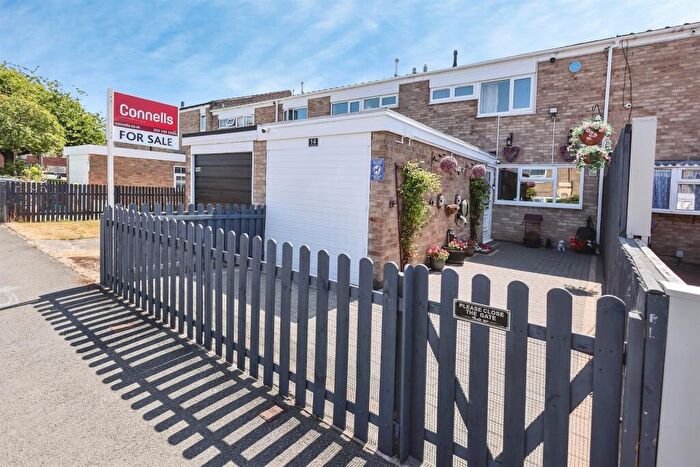 4 Bedroom Terraced House For Sale In Tibbats Close, Birmingham, B32