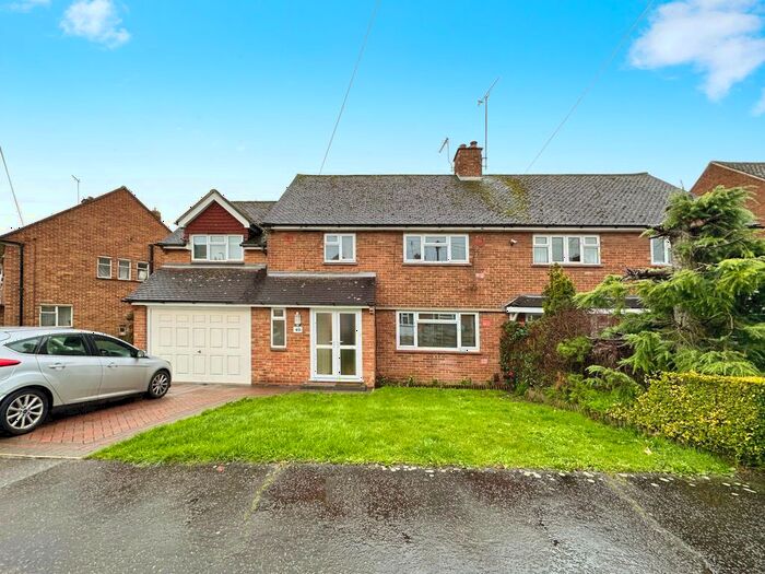 4 Bedroom Semi-Detached House To Rent In Peel Road, Chelmsford, CM2