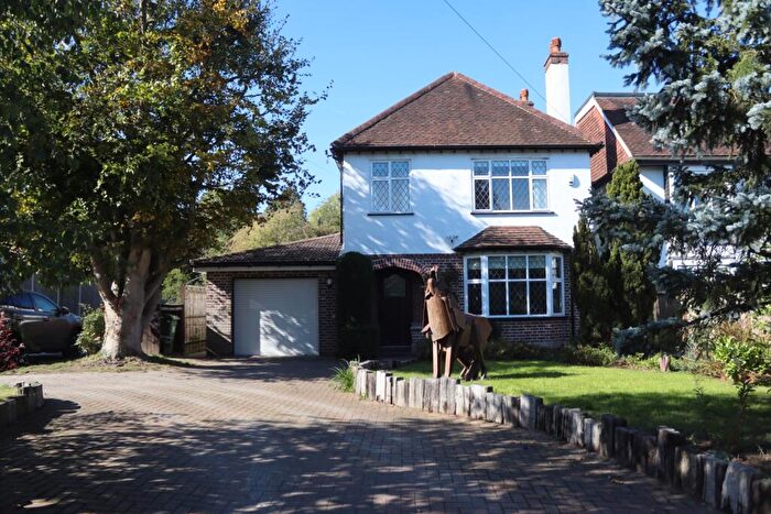 4 Bedroom Detached House For Sale In West Common Road, Hayes, Bromley, Kent, BR2