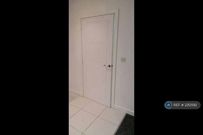 1 Bedroom Flat To Rent In Dudley, Dudley, DY1