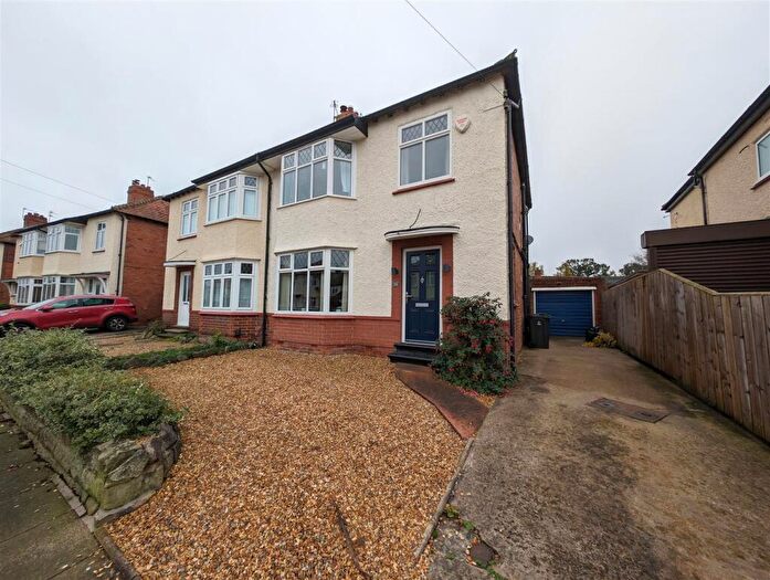 4 Bedroom Semi Detached House For Sale In Ravensdale Road, Darlington, DL3