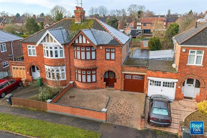 3 Bedroom Semi Detached House For Sale In Glebe Road, Fletton, Peterborough, PE2