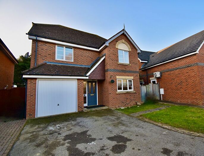 4 Bedroom Detached House To Rent In Foxglove Close, Grange Park, Northampton, NN4