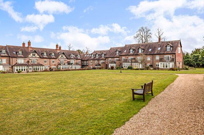 2 Bedroom Retirement Property For Sale In Horsham Road, Guildford, GU5