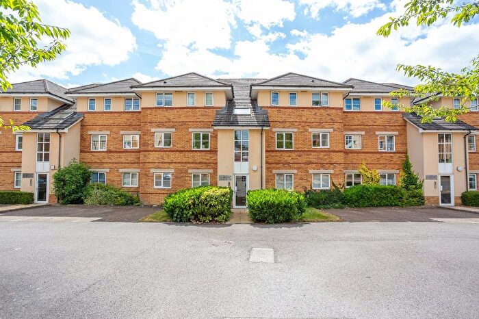 2 Bedroom Flat To Rent In Ebberns Road, Hemel Hempstead, Hertfordshire, HP3