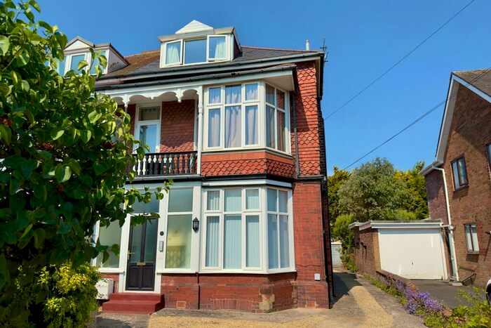 1 Bedroom Flat To Rent In Cyprus Avenue, Lytham St Annes, FY8