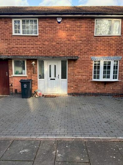 3 Bedroom Terraced House To Rent In Coleman Road, Leicester, LE5
