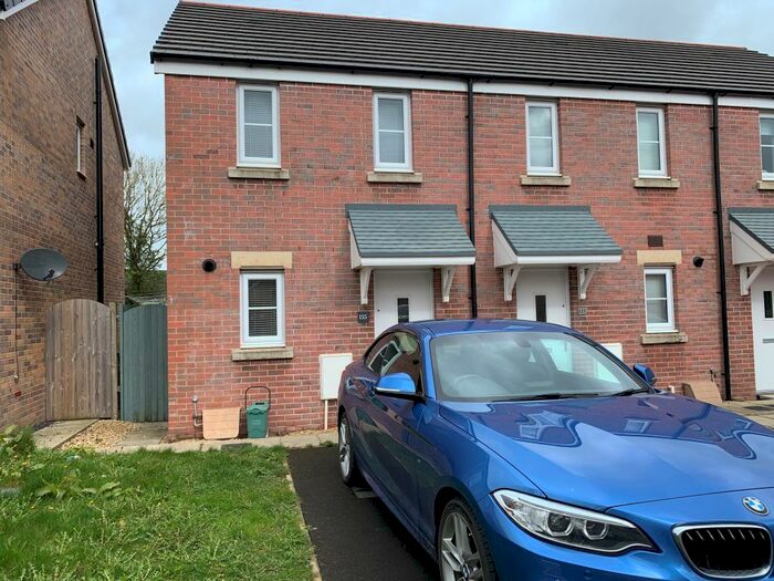 2 Bedroom House To Rent In Maes Pedr, Johnstown, SA31