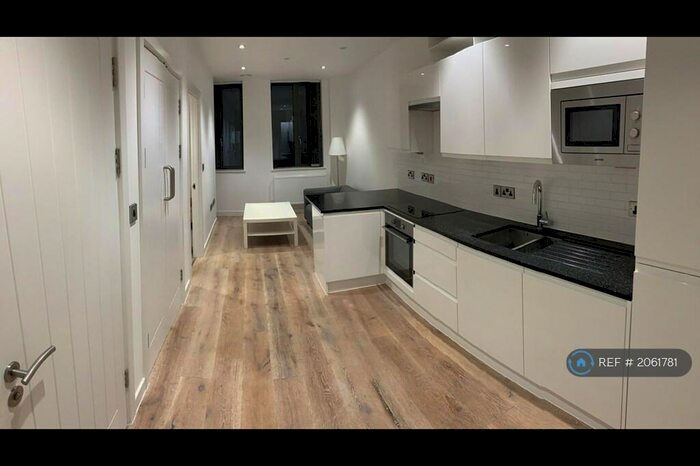 1 Bedroom Flat To Rent In Garrard Street, Reading, RG1