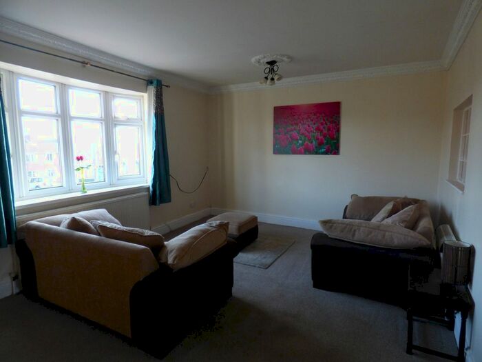 1 Bedroom Flat To Rent In A Edlington Lane, Warmsworth, Doncaster, DN4