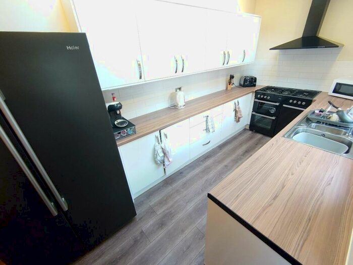 6 Bedroom Terraced House To Rent In Needham Road, Liverpool, L7