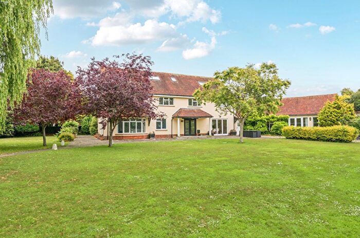 9 Bedroom Detached House For Sale In Hoe Lane, Flansham, PO22