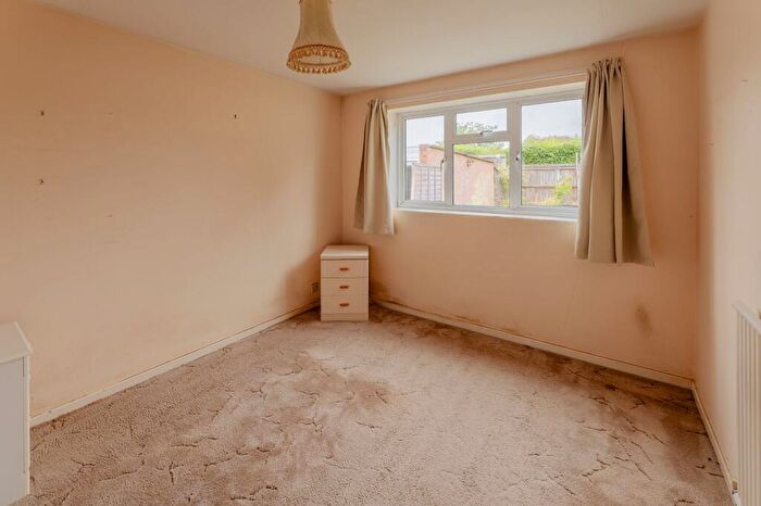 2 Bedroom Detached Bungalow For Sale In Copthorne Road, Kidlington, OX5