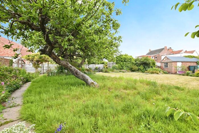 4 Bedroom Semi-Detached House For Sale In High Street, Scotter, Gainsborough, DN21