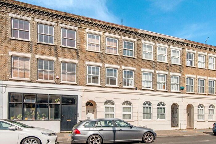 1 Bedroom Flat For Sale In Wadeson Street, Bethnal Green, E2