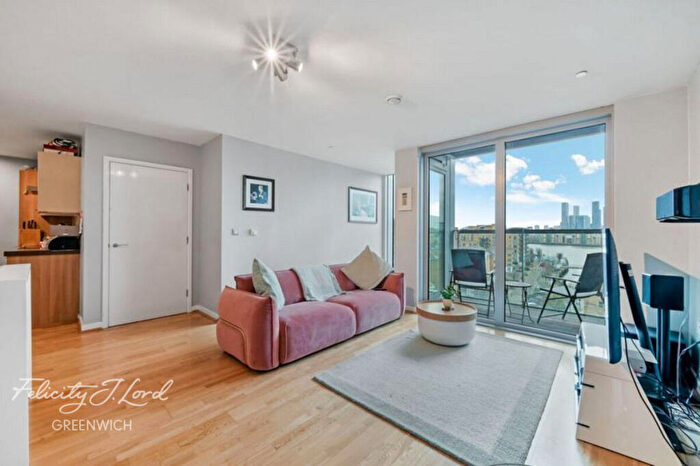 3 Bedroom Apartment For Sale In Laban Walk, London, SE8