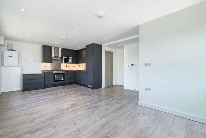 Studio To Rent In High Street, London, NW10