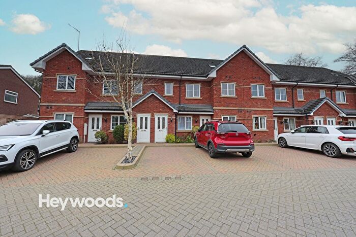 2 Bedroom Flat For Sale In Lymewood Close, Kingsley Hall Lymewood Close, ST5