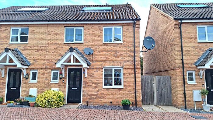 3 Bedroom Semi Detached House To Rent In Clarence House Court, Diss, IP22