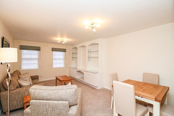 2 Bedroom Apartment To Rent In St. Thomas Street, Central Oxford, OX1