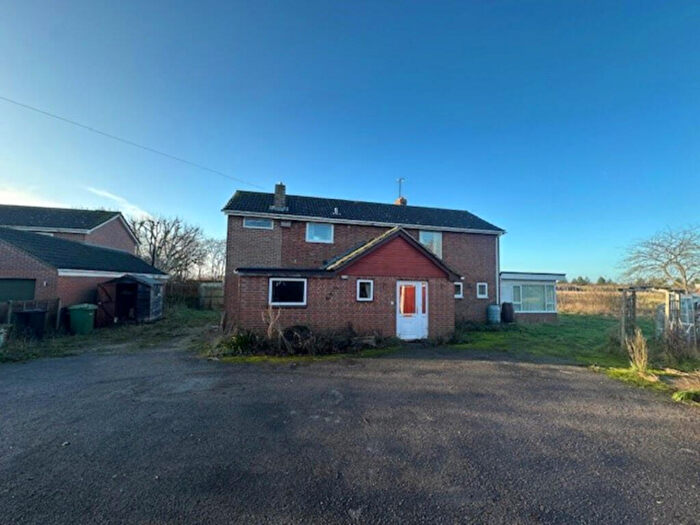 4 Bedroom Detached House For Sale In Queens Avenue, Wallingford, OX10